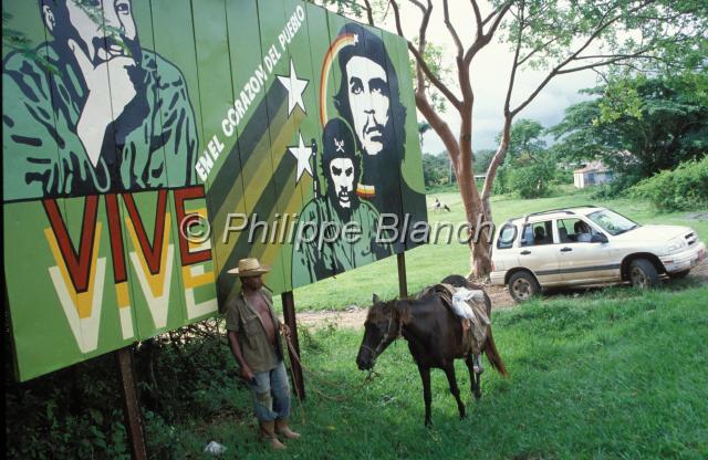 cuba 15.JPG - Grande affiche du Che et de CastroCuba